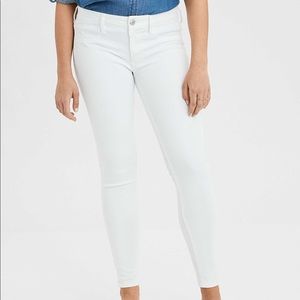 American eagle white skinny jeans